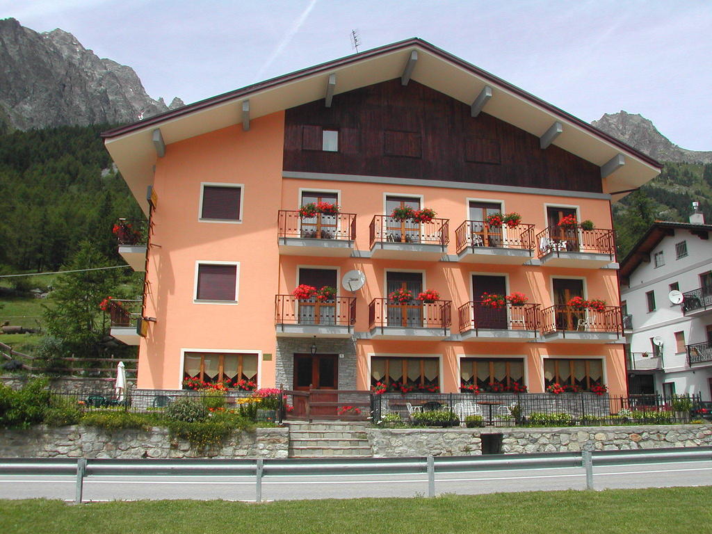 Albergo Valentino Bionaz Exteriér fotografie
